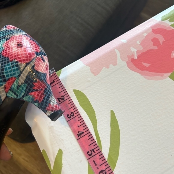 Neutralizers, ladies, size 10 floral high heels, snake, skin, print - Picture 10 of 10